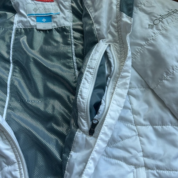 Columbia lightweight omni heat white puffer jacket - Picture 4 of 7
